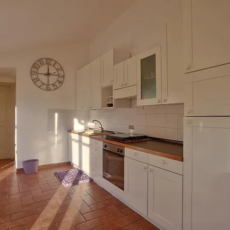 Viola Apartment *